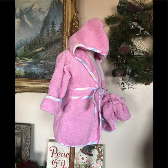 🩷 Just Born Frog Pink Robe & Booties - Picture 5 of 7